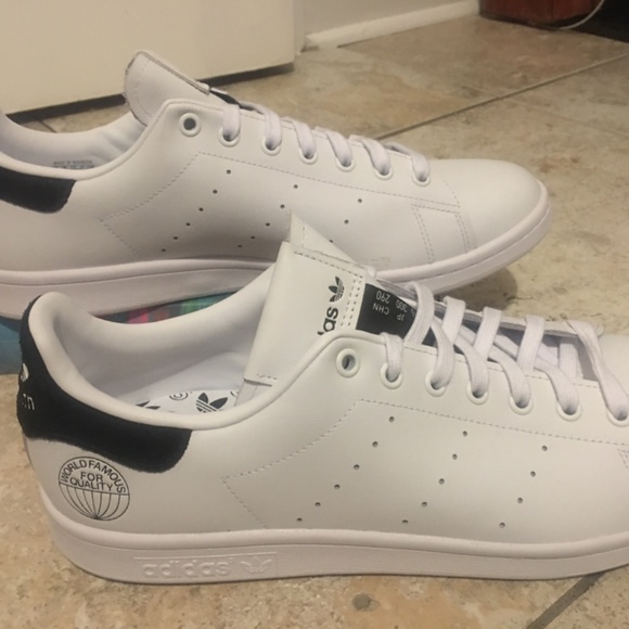 Stan Smiths - Picture 4 of 5